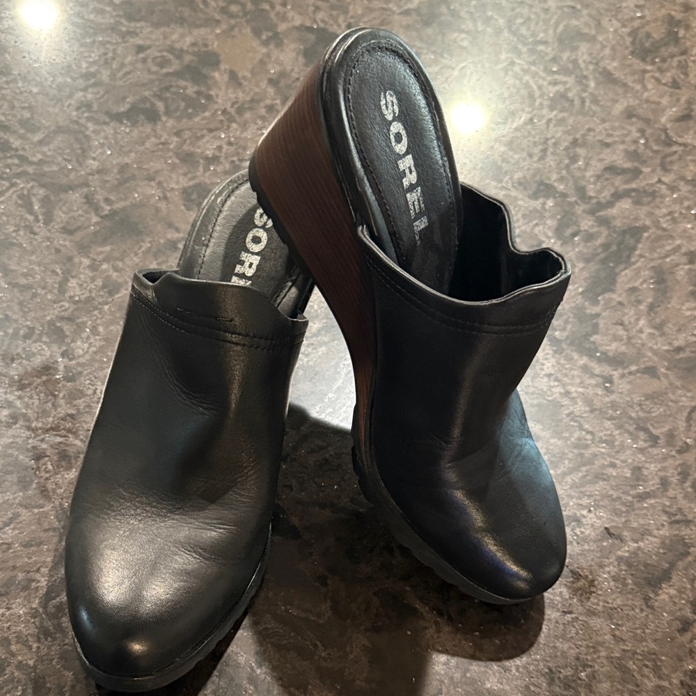 Sorel Black Leather Wedge